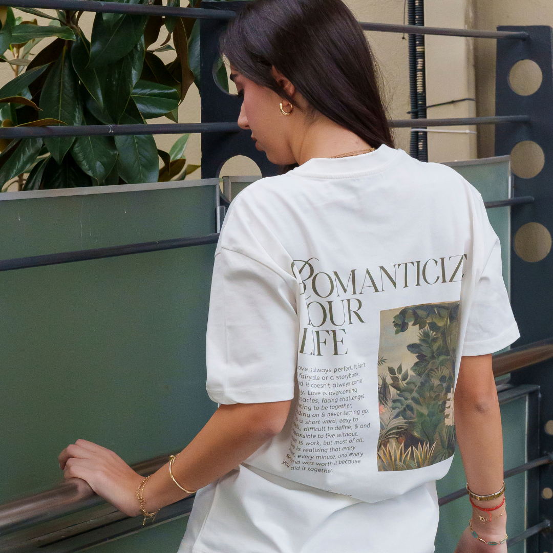 ROMANTICIZE TEE